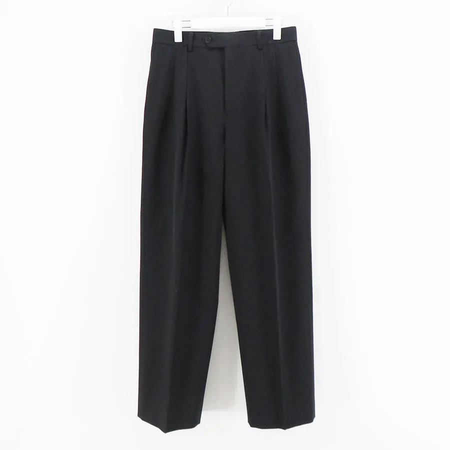 【AURALEE/オーラリー】<br>LIGHT WOOL MAX GABARDINE TWO-TUCK SLACKS <br>A24AP03MG