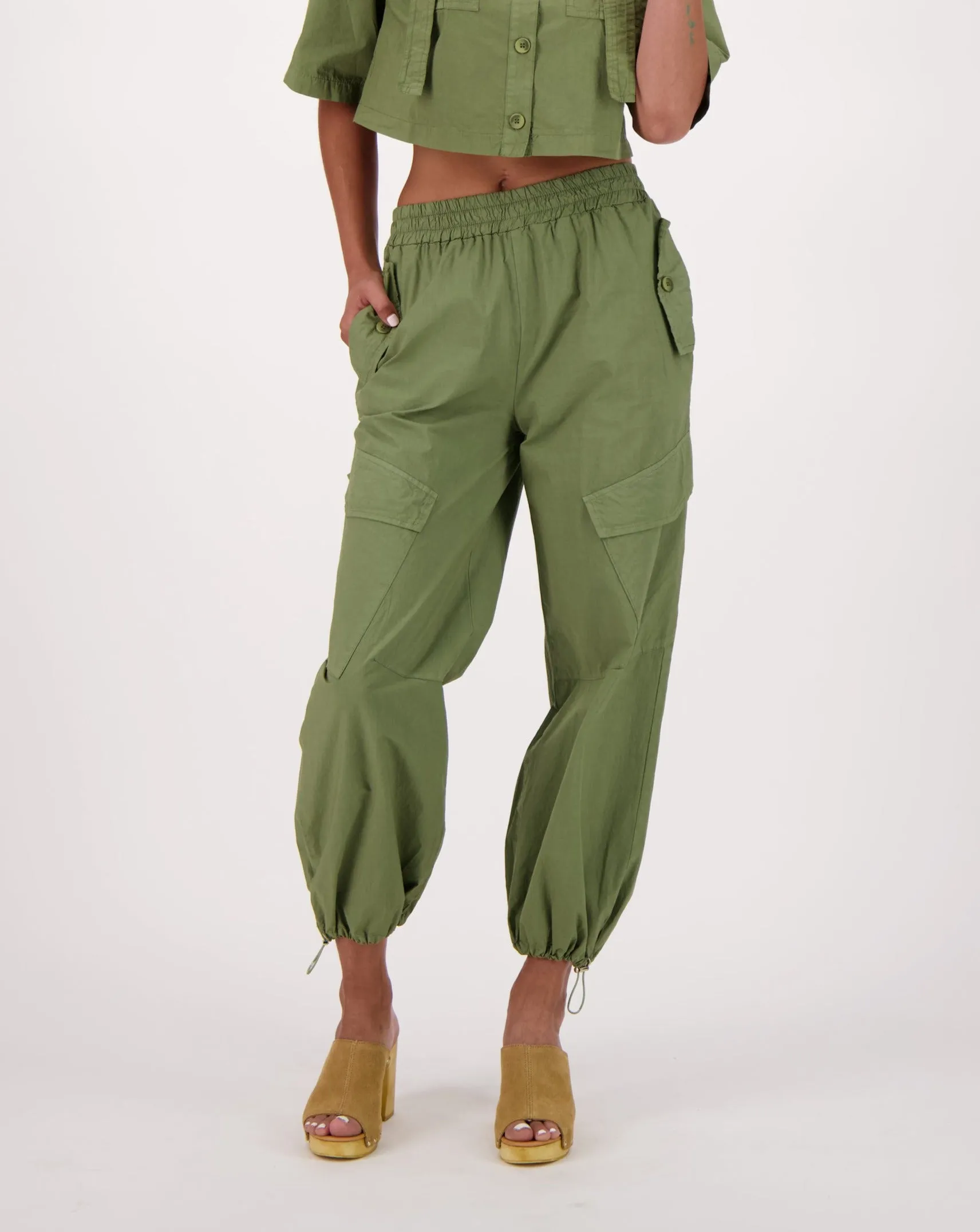 Loose Fit Drawstring Hem Pants